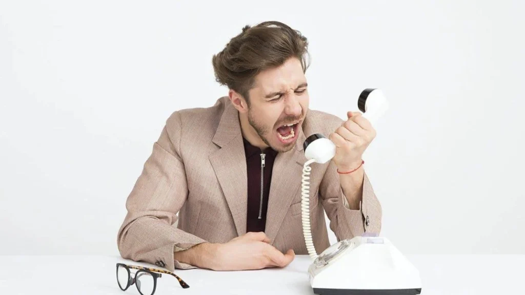 چطور باید با مشتری عصبانی برخورد کرد